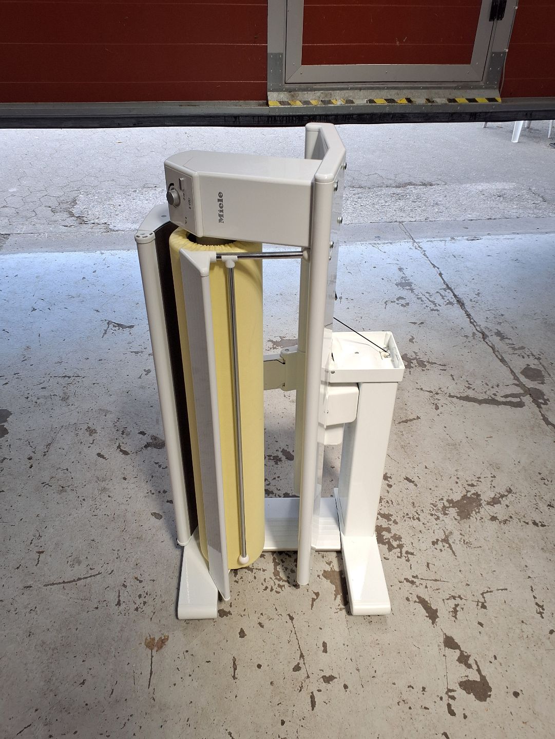 Miele strygerulle, model B 990